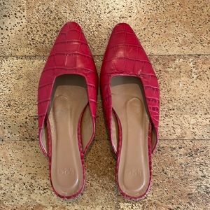 LOQ red “Carmen” croc mules sz 40